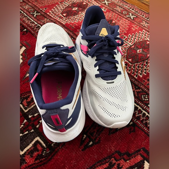 Size 10 Saucony Guide 15 Running Shoe— Brand New! - Picture 5 of 8